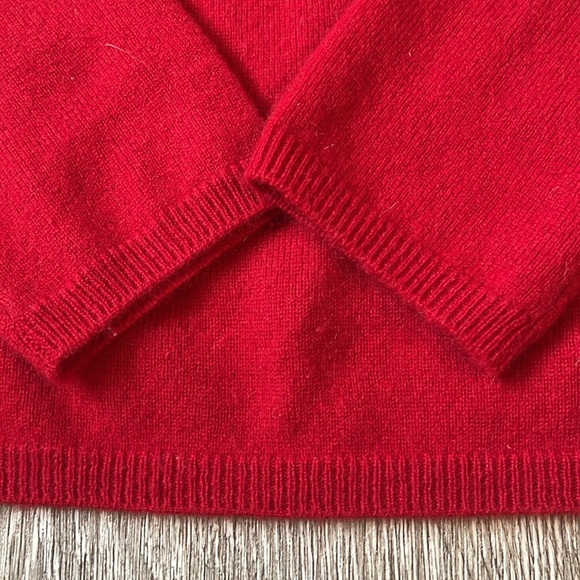 Talbots Audrey 100% Cashmere sweater Size small crewneck pull over long sleeve - Picture 5 of 8